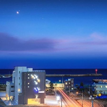 Gangneung Pier 86 Spa Pension Exterior photo